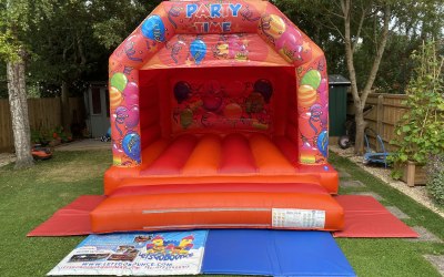 12 x 15ft party time castle 