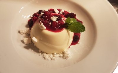 Mulled Winter Berry Pannacotta with Meringue