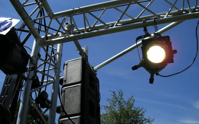 Speakers and lighting on rig