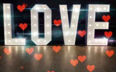 4ft light up LOVE LETTERS 