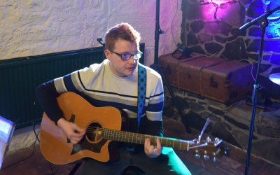 Finlay - Guitar