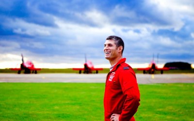 Portrait Photography Red Arrows 