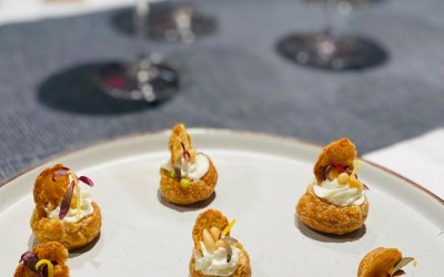 Mini savoury choux