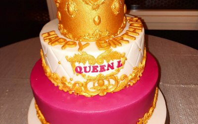 ALL EDIBLE 2 TIER ROYALTY CAKE