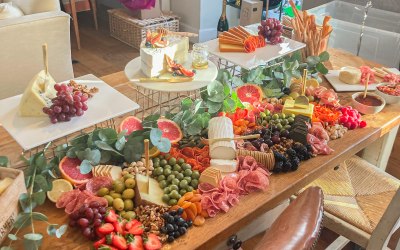 Grazing Table with Equipment for x20 people