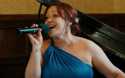 Wedding Dinner Singer