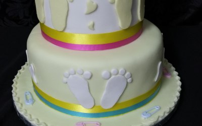 Baby shower cake