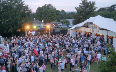 Trailer Stage Epsom Downs