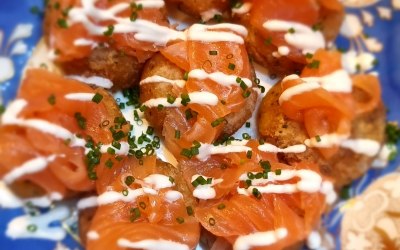 Smoked salmon rostis, sour cream.