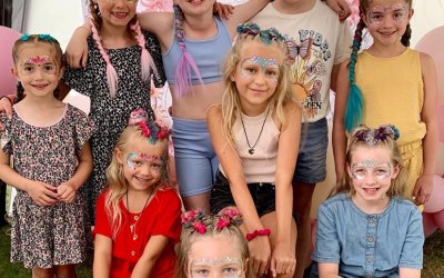 Hair 'n' Glitz - perfect for children's parties 