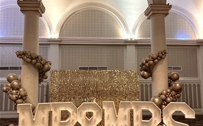 Wedding decoration and styling services - Light up numbers and letters