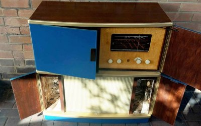 Vintage Radiogram Bar Cabinet