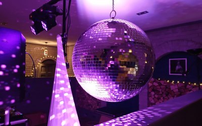 Mirror ball magic