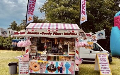 5 star Donuts, Waffle, Candy Floss, Popcorn, Sweets, Slush & Drinks