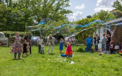 Gigantic bubbles