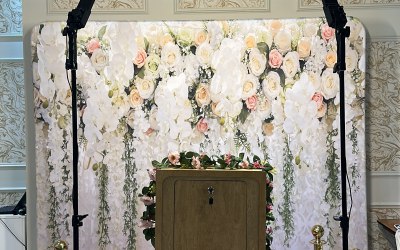 Luxury Vintage Photobooth Traditional Style with Luxury 8ft Pillowcase Backdrop