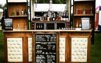 Horse trailer bar