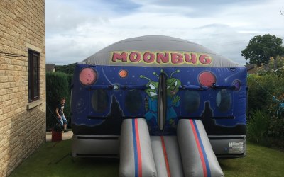 Moonbug 