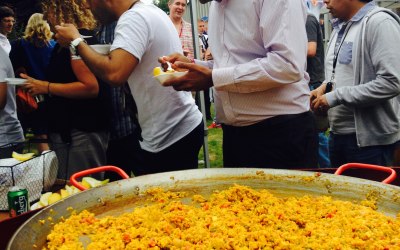 giant paella caterer nottingham leicester