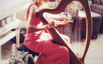 Harpist & Singer - Emma Martin  1