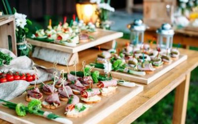 Gourmet canapés and opulent hors d’oeuvres.