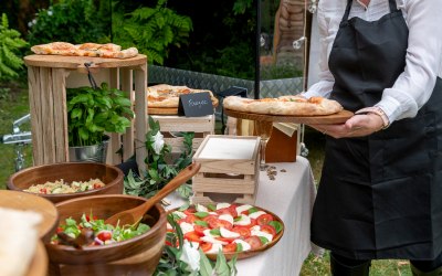 Rolling buffet style presentation