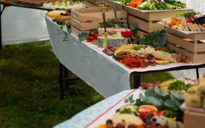 Deluxe Grazing Table