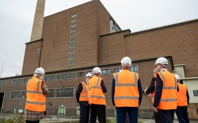 SAE welcome welsh ministers to their Uskmouth power station to tell them about the next phase of their Battery Storage Project