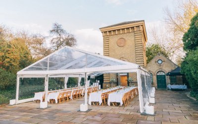 Clear marquee, Guests seated in rows