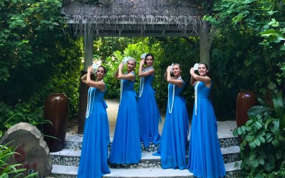 Hawaiian Hula dancers