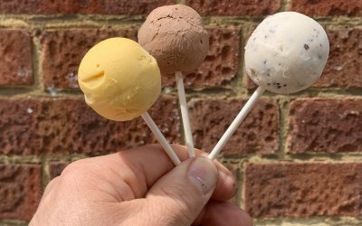 Ice cream lollipops 