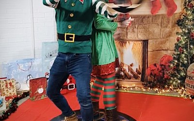 Allport Elves Pop-Up Grotto