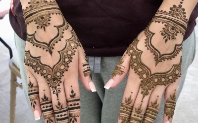 Henna art 