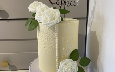 Cake for intimate wedding 