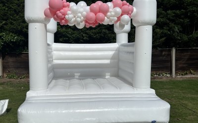 Cessa Events - White Bouncy Castle for ALL ages