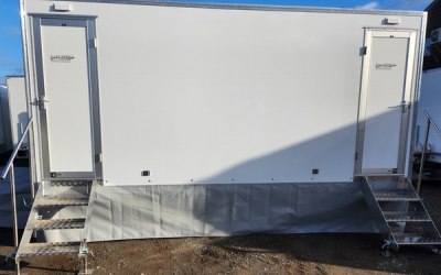 Luxury Toilet trailer Unit 1