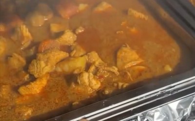 Boneless curry chicken 