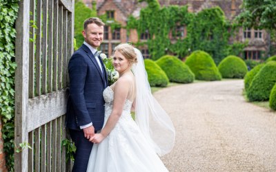 Those perfect couple shoots really capture the chemistry and love every wedding day needs.