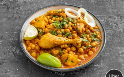 Murg chole .chickpeas with rice 