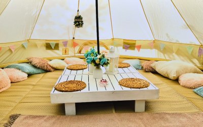 Lounge bell tent