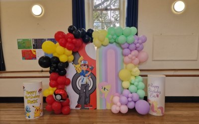 Customised backdrops, plinths & balloon decor