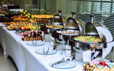 Traditional Hot Fork Buffet